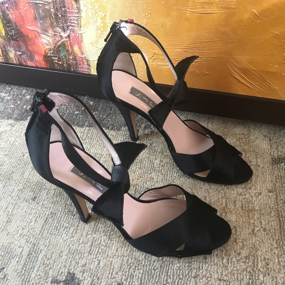 SJP by Sarah Jessica Parker
Buckingham Satin Ankle-Tie Sandal - Picture 9 of 16